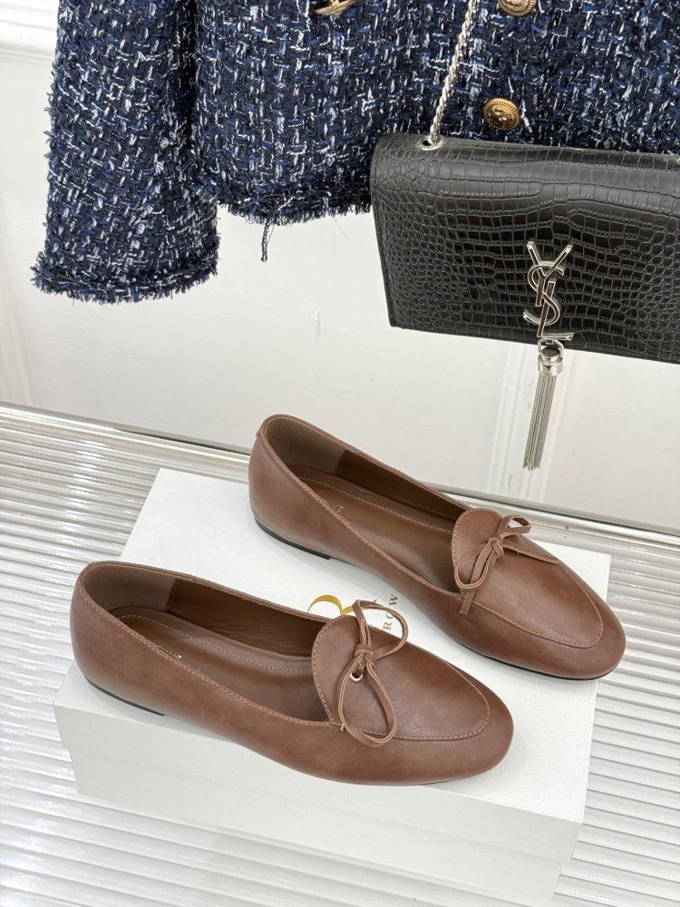 Лоферы женские фото 3