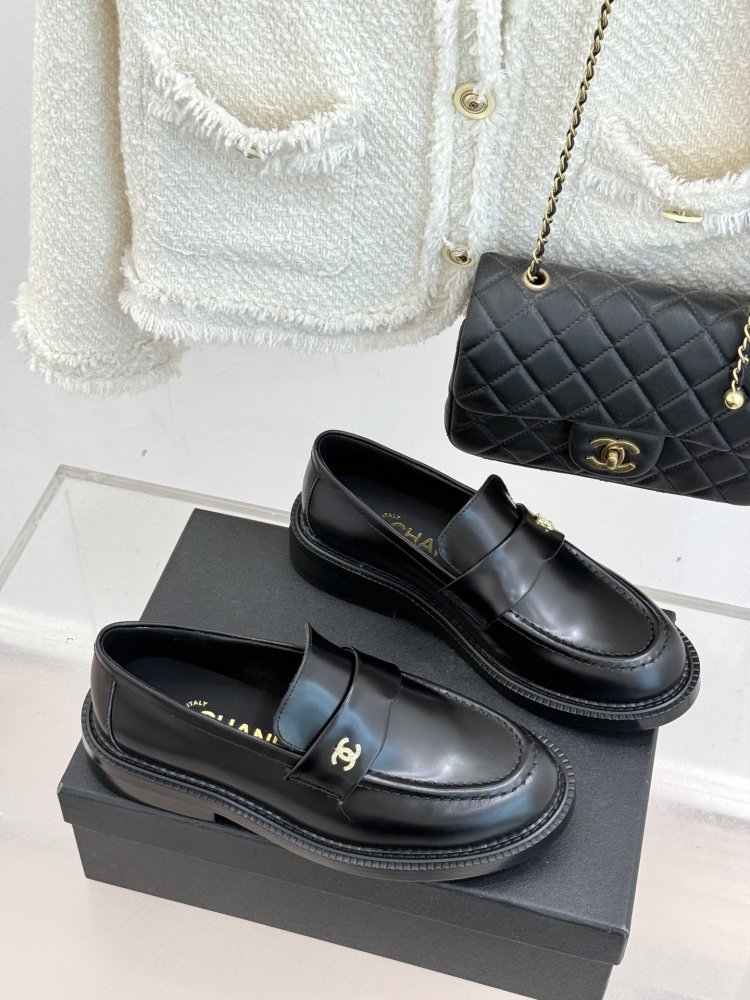 Лоферы жіночі фото 3