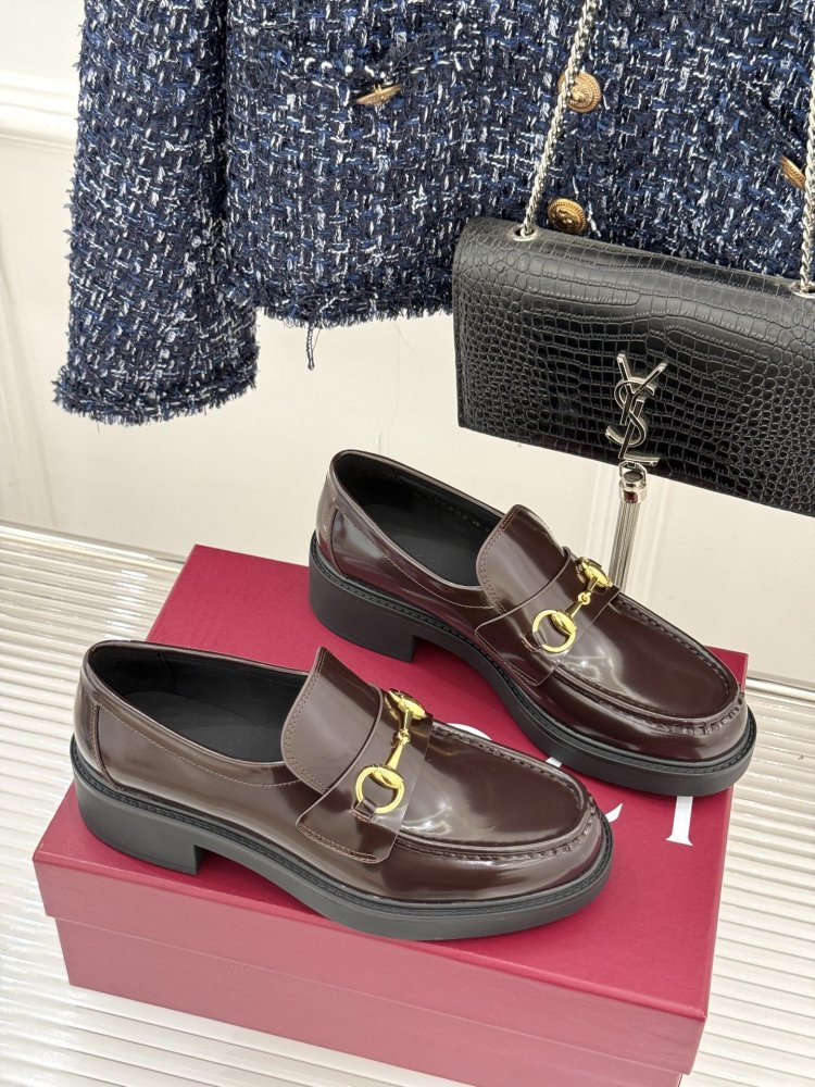 Лоферы женские фото 3