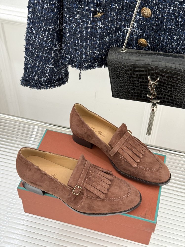 Лоферы женские фото 3