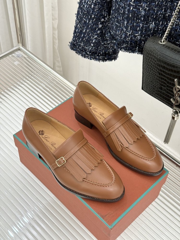 Лоферы женские фото 3