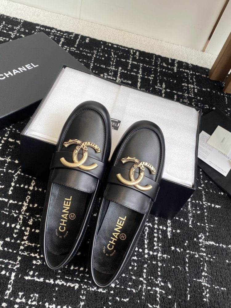 Лоферы женские фото 4