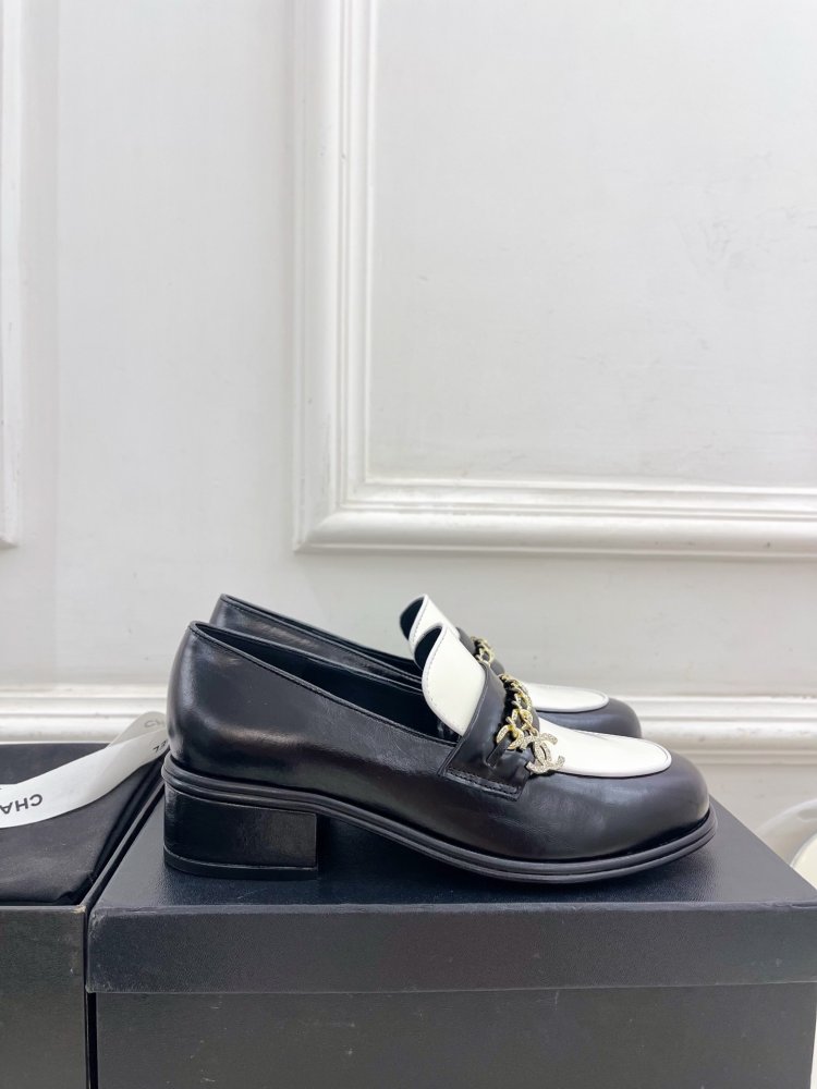 Лоферы женские фото 4