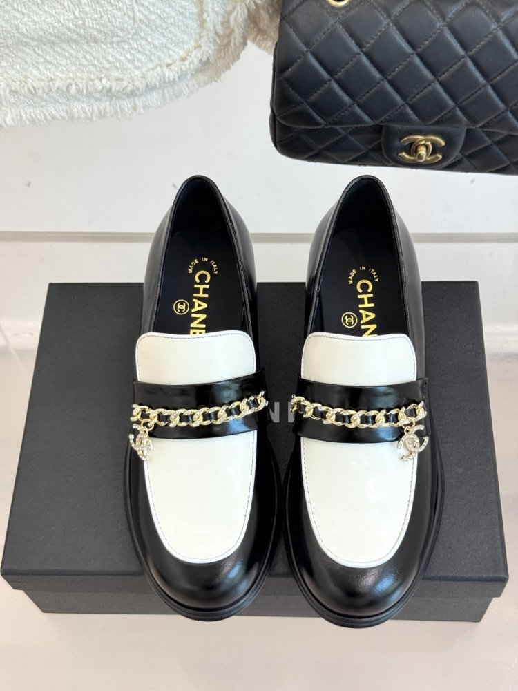 Лоферы женские фото 4