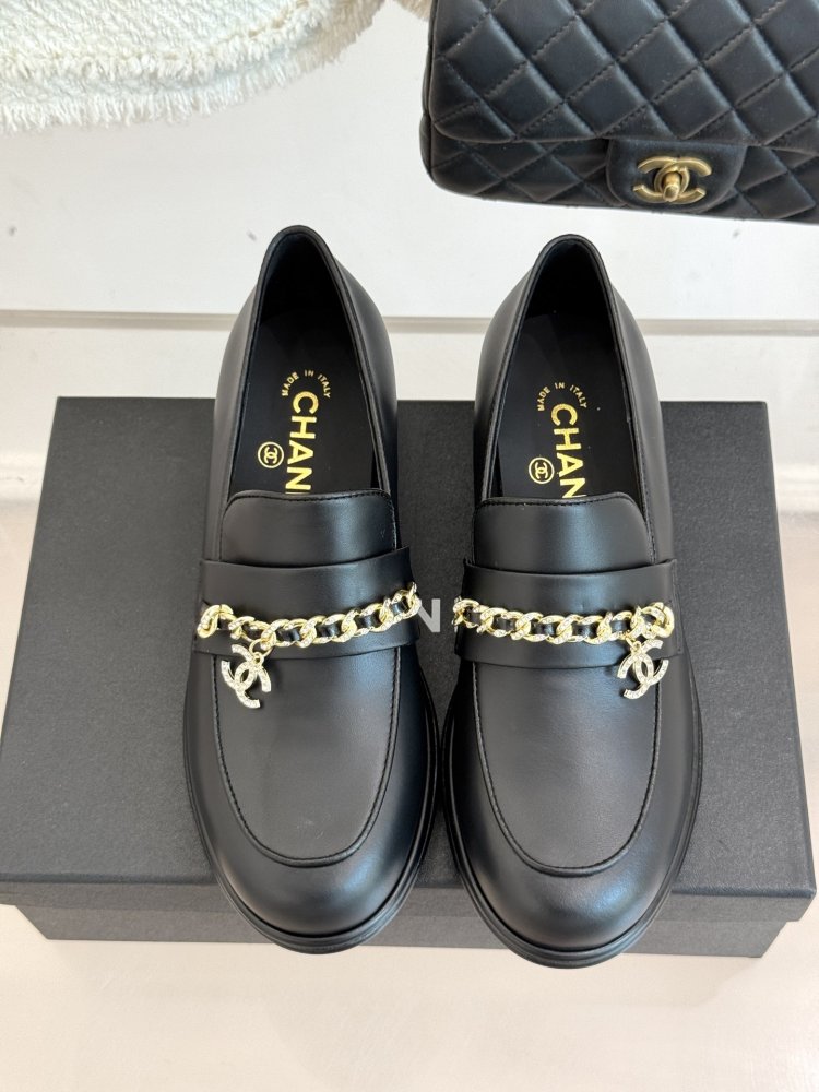 Лоферы женские фото 4