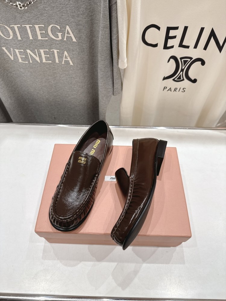 Лоферы женские фото 4