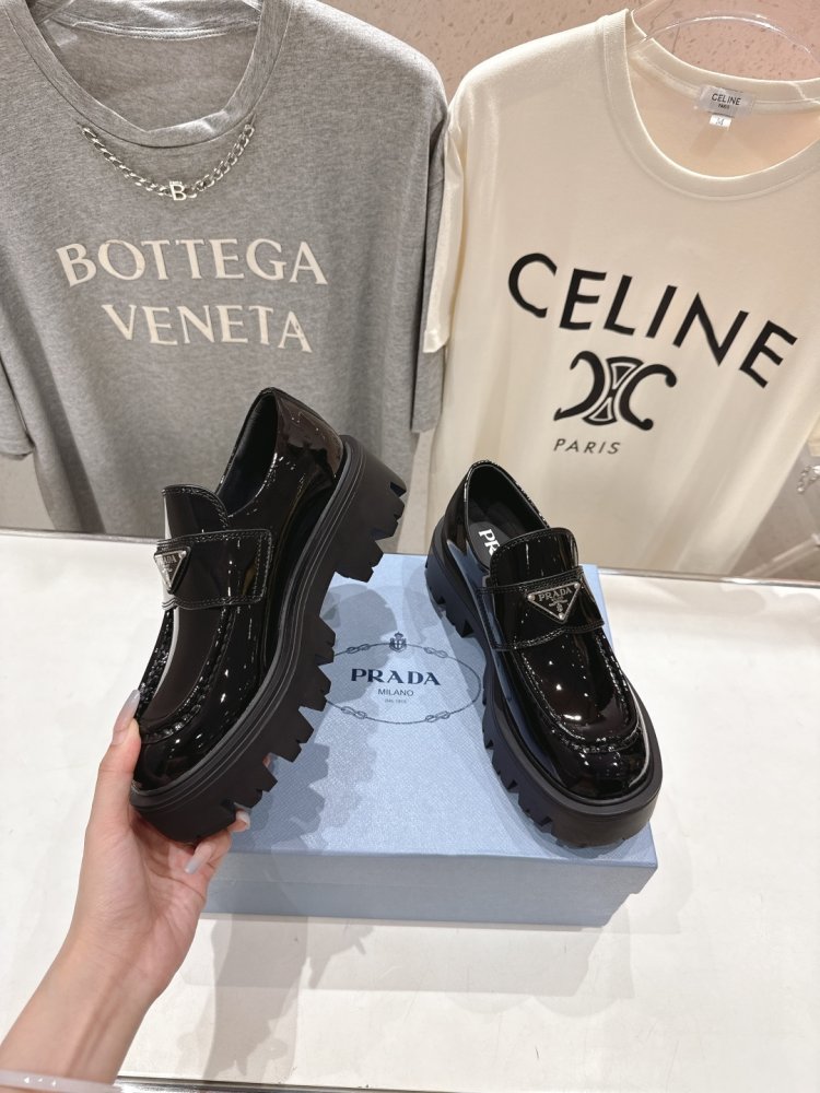 Лоферы женские фото 4