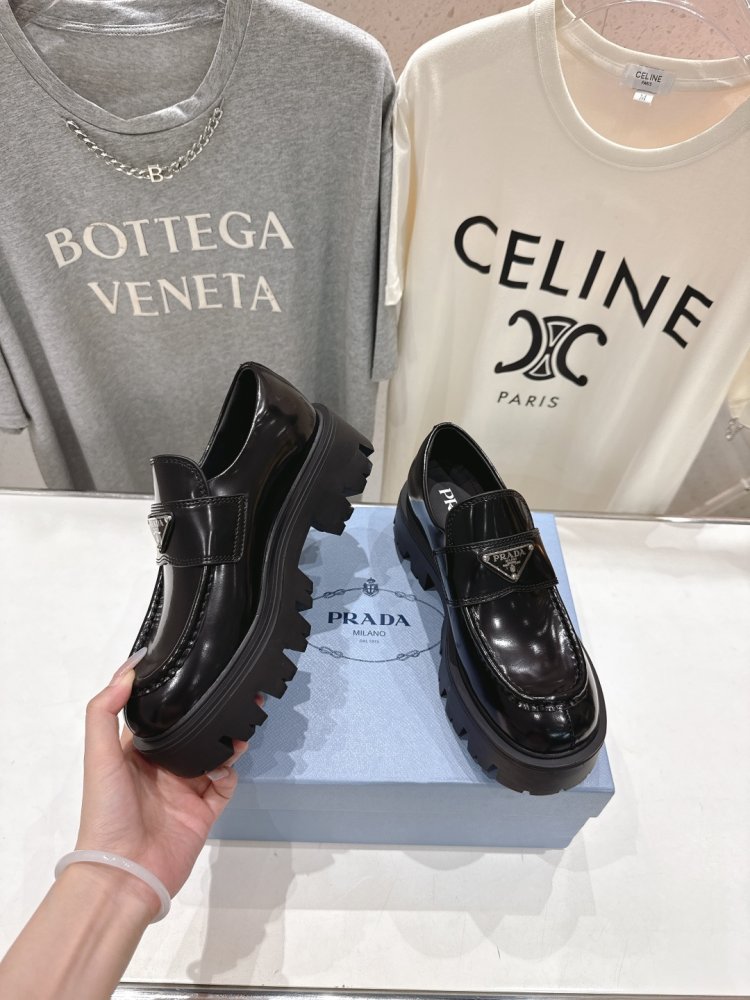 Лоферы женские фото 4