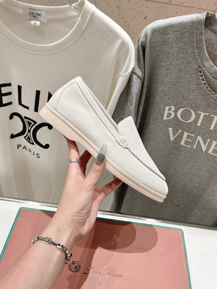 Лоферы жіночі фото 4