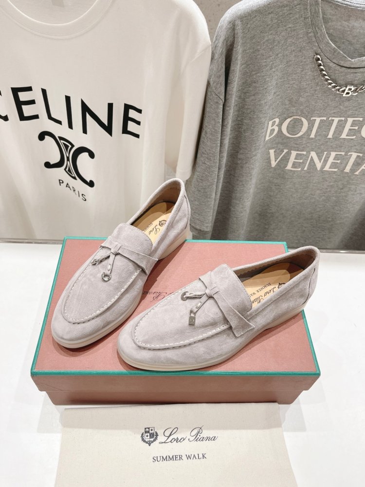 Лоферы жіночі фото 4