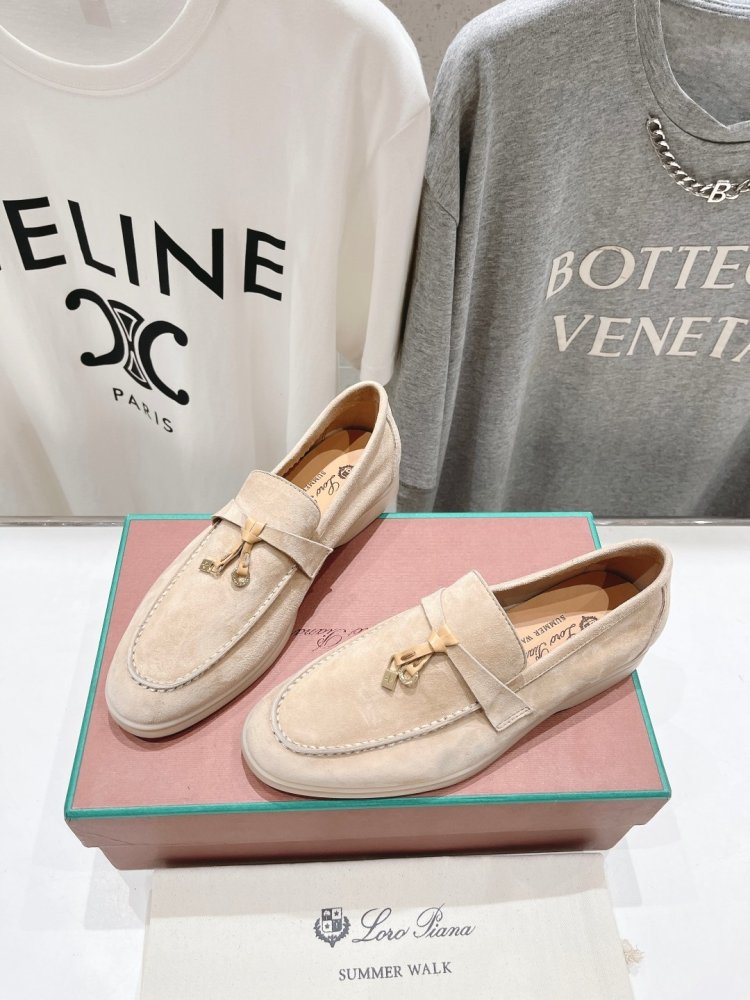 Лоферы жіночі фото 4