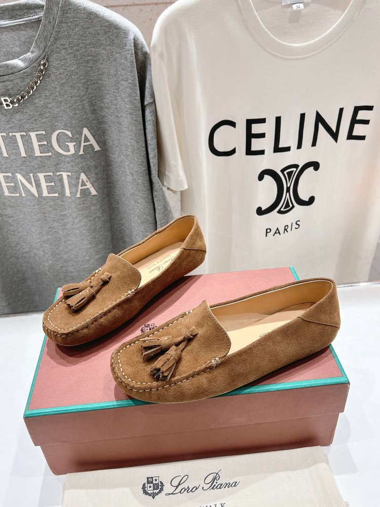 Лоферы жіночі фото 4