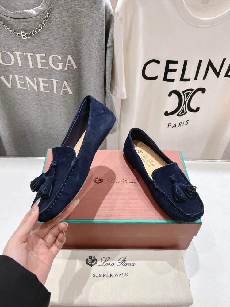 Лоферы жіночі фото 4