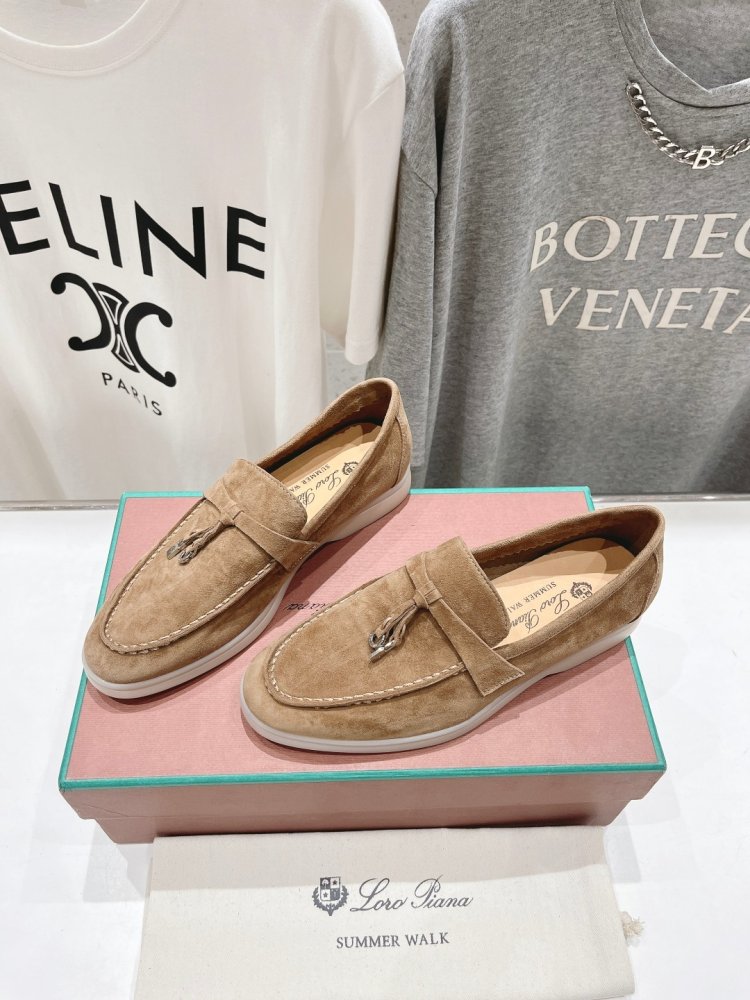 Лоферы жіночі фото 4