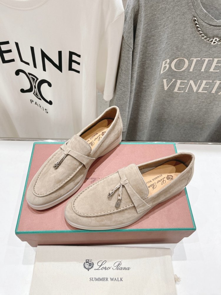 Лоферы жіночі фото 4