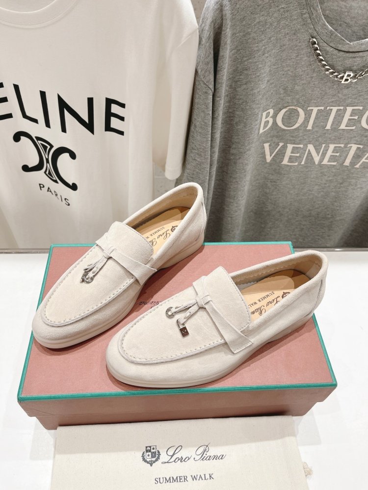 Лоферы жіночі фото 4