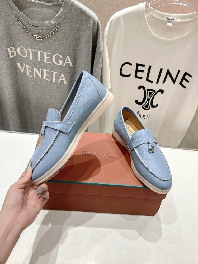 Лоферы жіночі фото 4