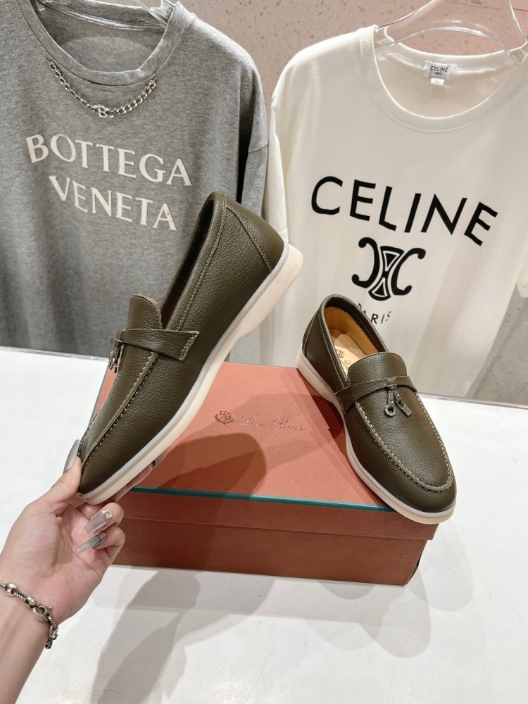 Лоферы жіночі фото 4