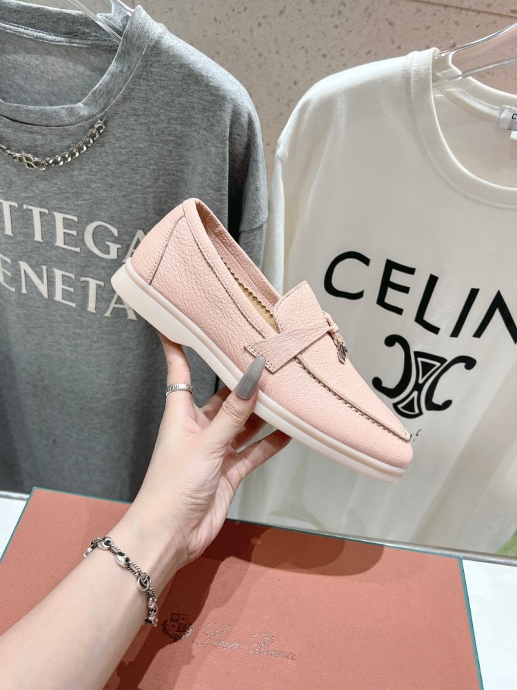 Лоферы жіночі фото 4