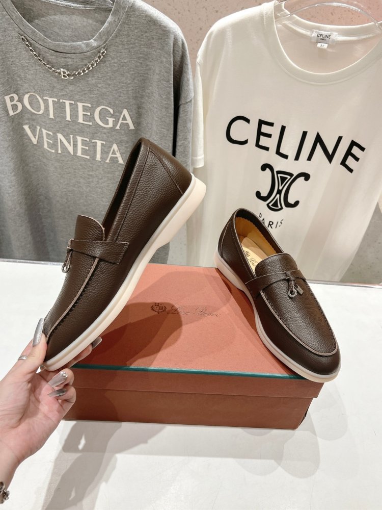 Лоферы жіночі фото 4