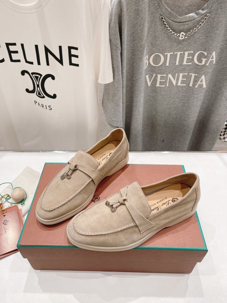 Лоферы жіночі фото 4