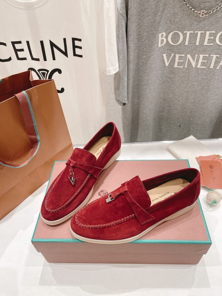 Лоферы жіночі фото 4