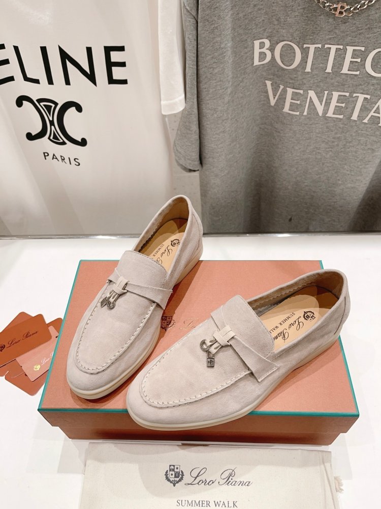 Лоферы женские фото 4