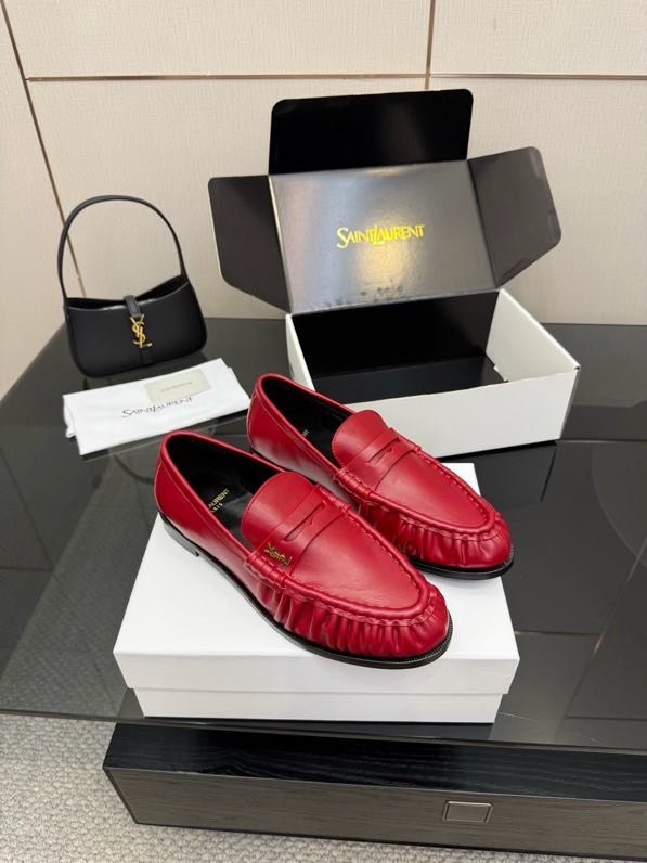 Лоферы женские фото 4