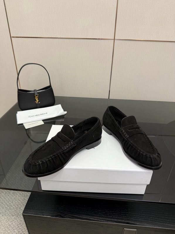 Лоферы жіночі фото 4