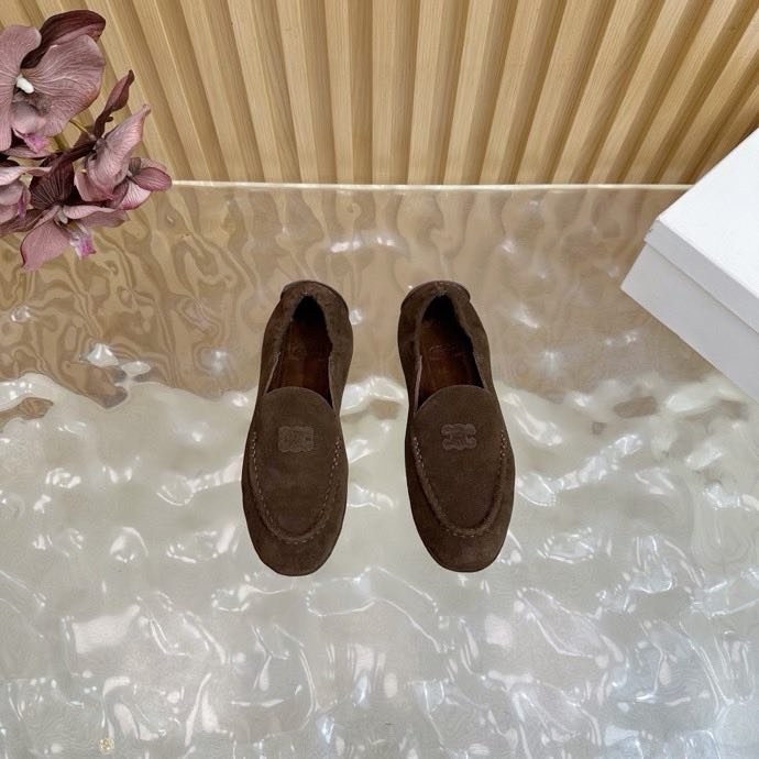 Лоферы женские фото 4