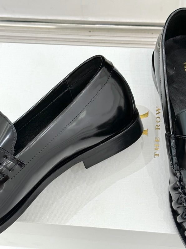 Лоферы женские фото 4