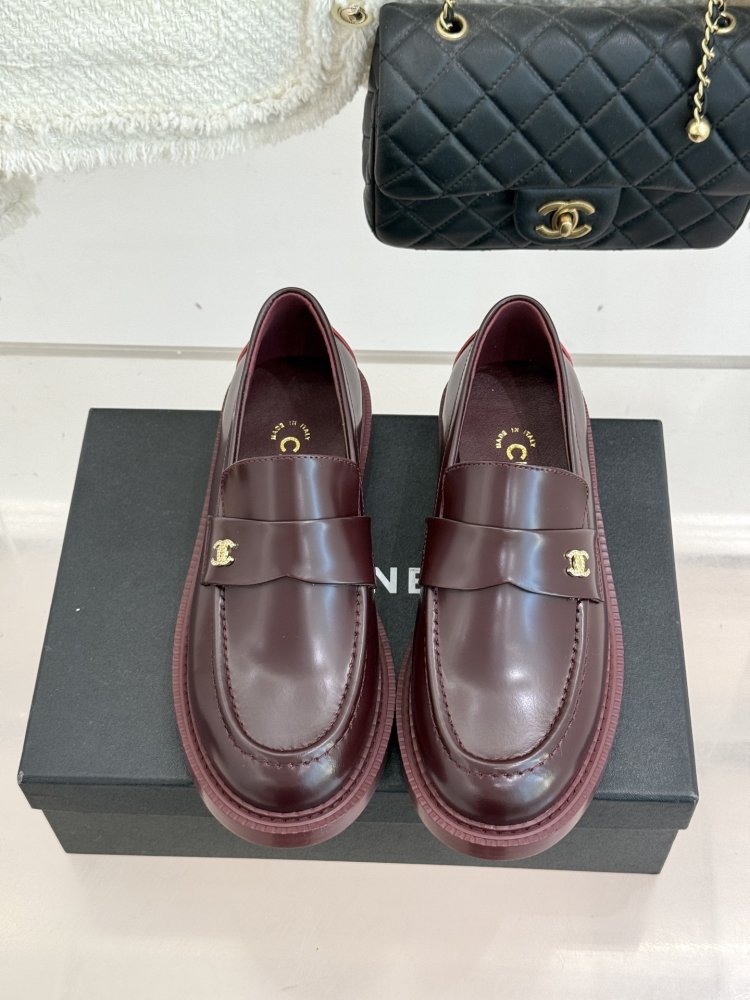 Лоферы жіночі фото 4