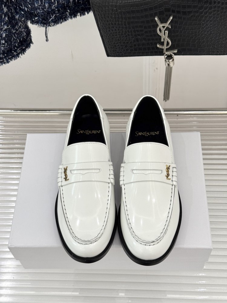 Лоферы женские фото 4