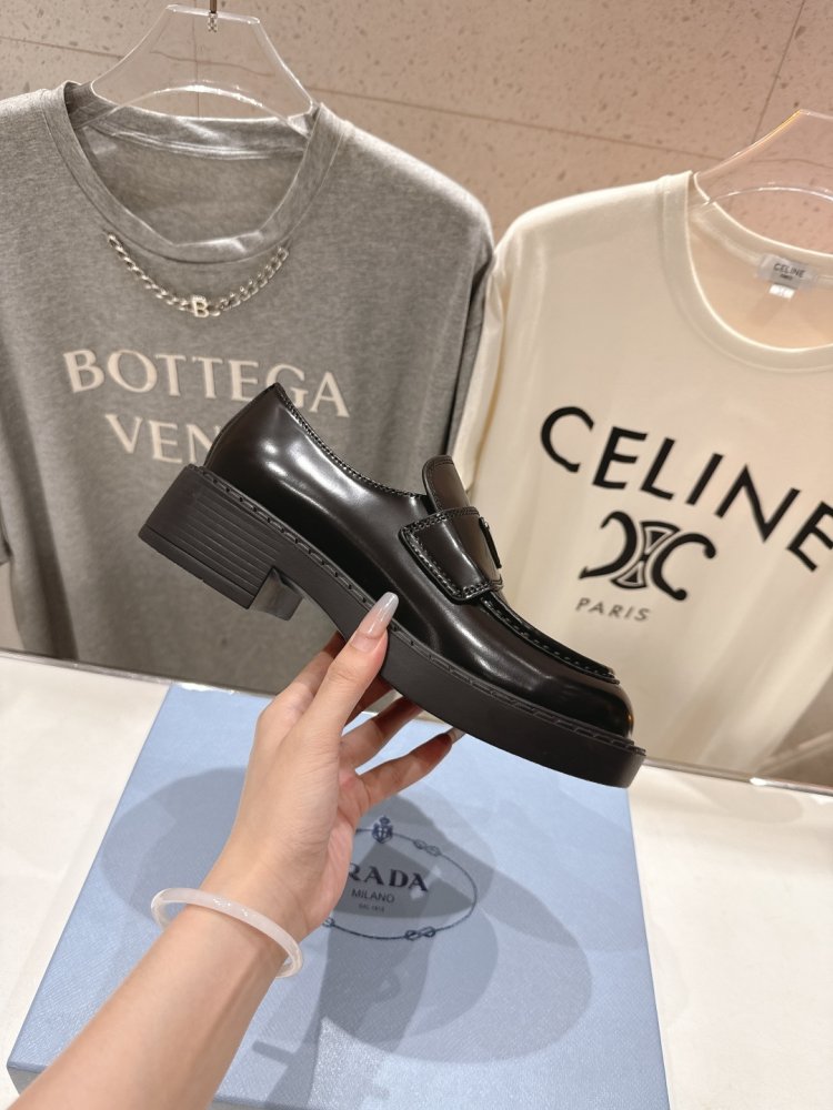 Лоферы женские фото 5