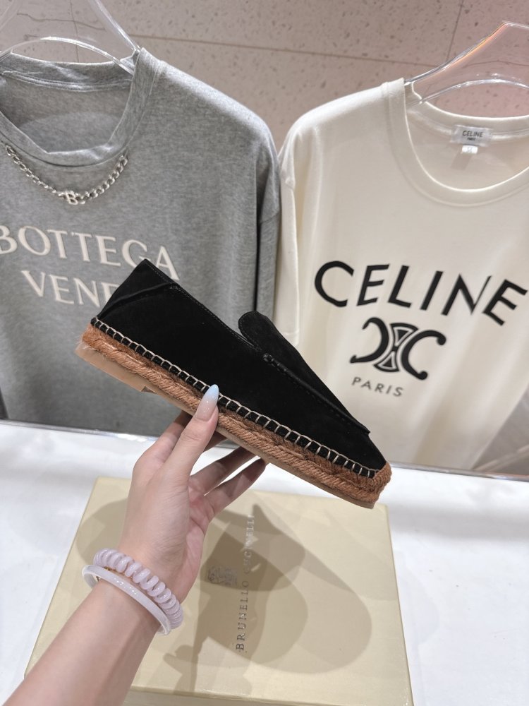 Лоферы женские фото 5