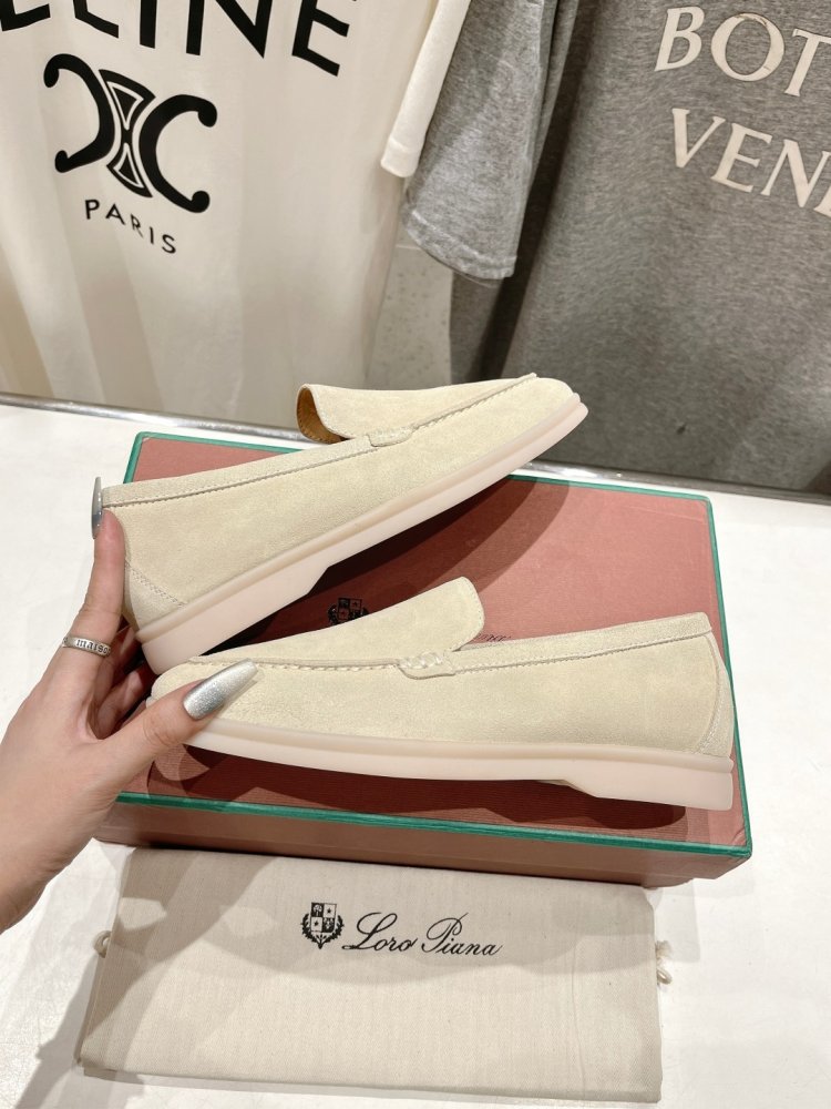 Лоферы жіночі фото 5