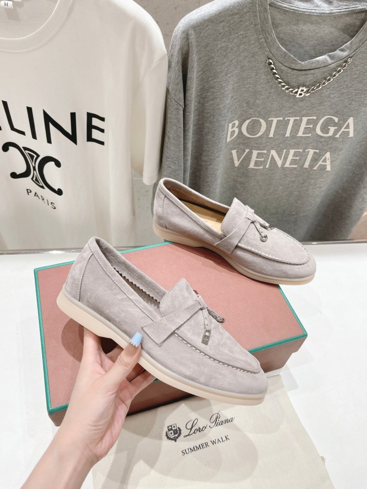 Лоферы жіночі фото 5