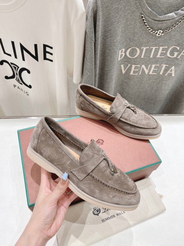 Лоферы жіночі фото 5