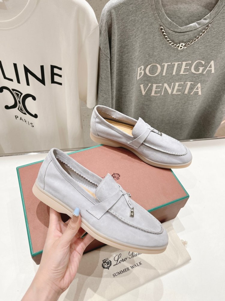 Лоферы жіночі фото 5