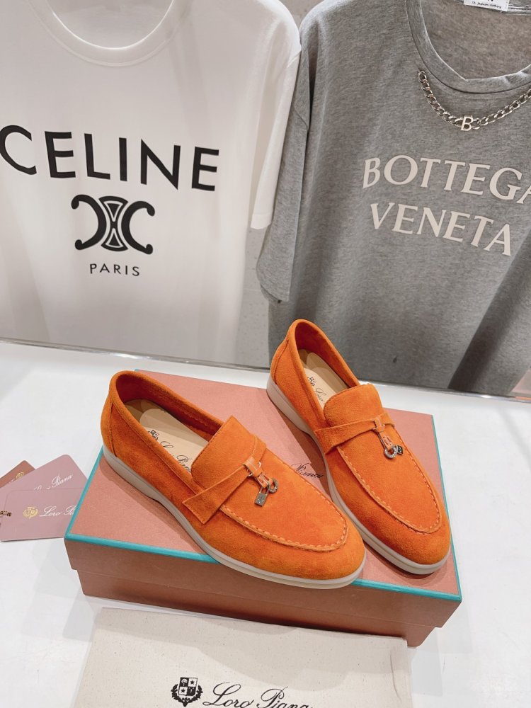 Лоферы жіночі фото 5