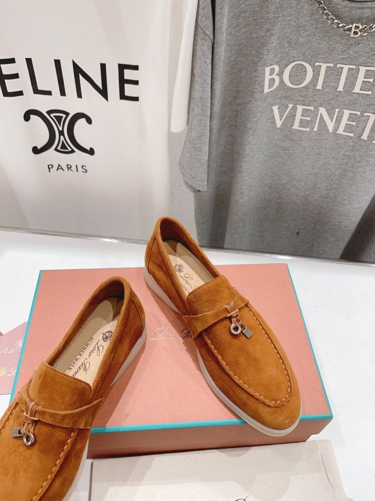 Лоферы жіночі фото 5