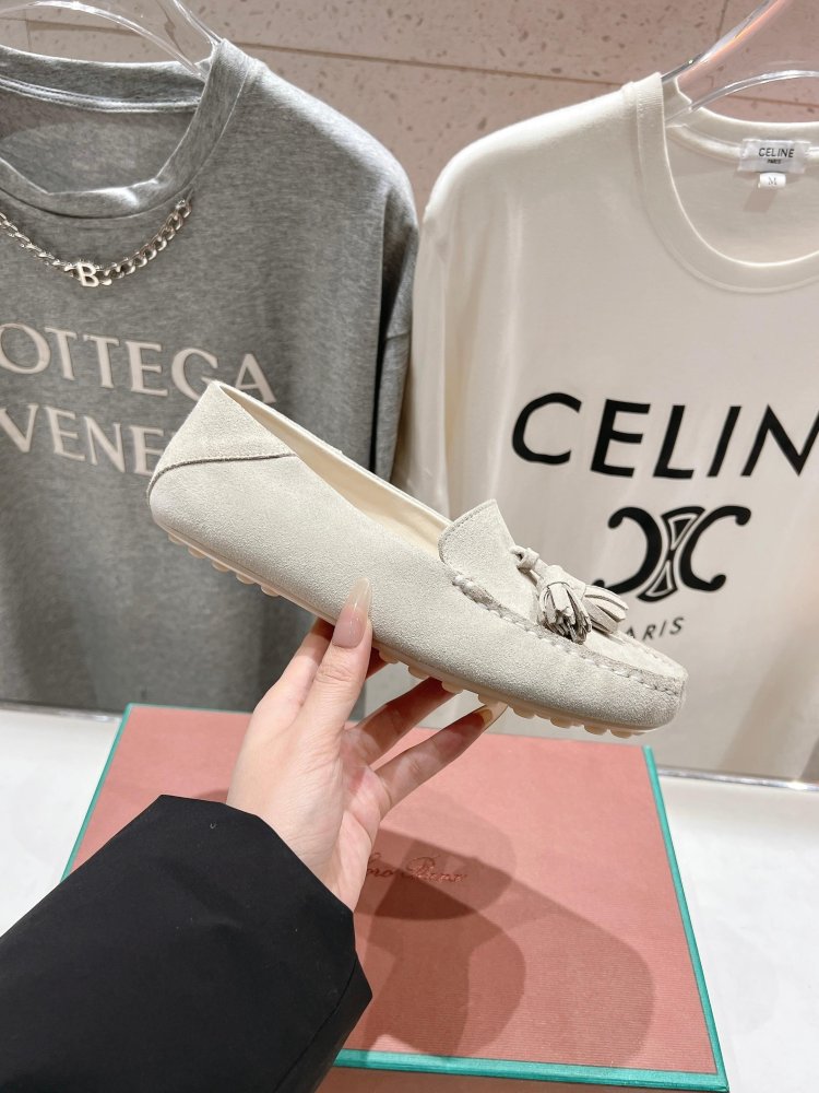 Лоферы жіночі фото 5