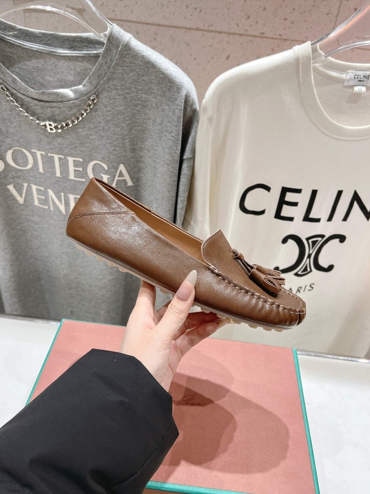 Лоферы жіночі фото 5