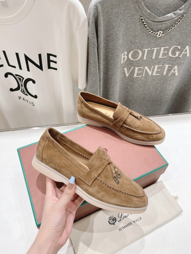 Лоферы жіночі фото 5