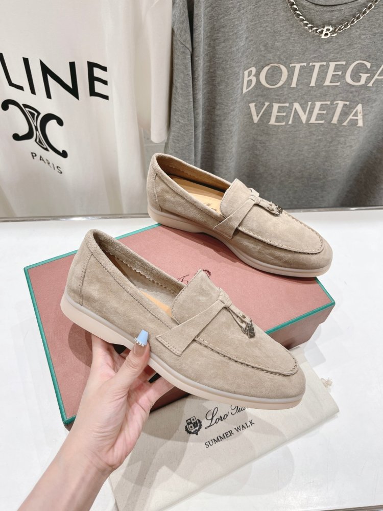 Лоферы жіночі фото 5