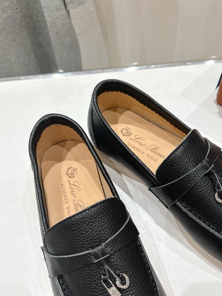 Лоферы жіночі фото 5