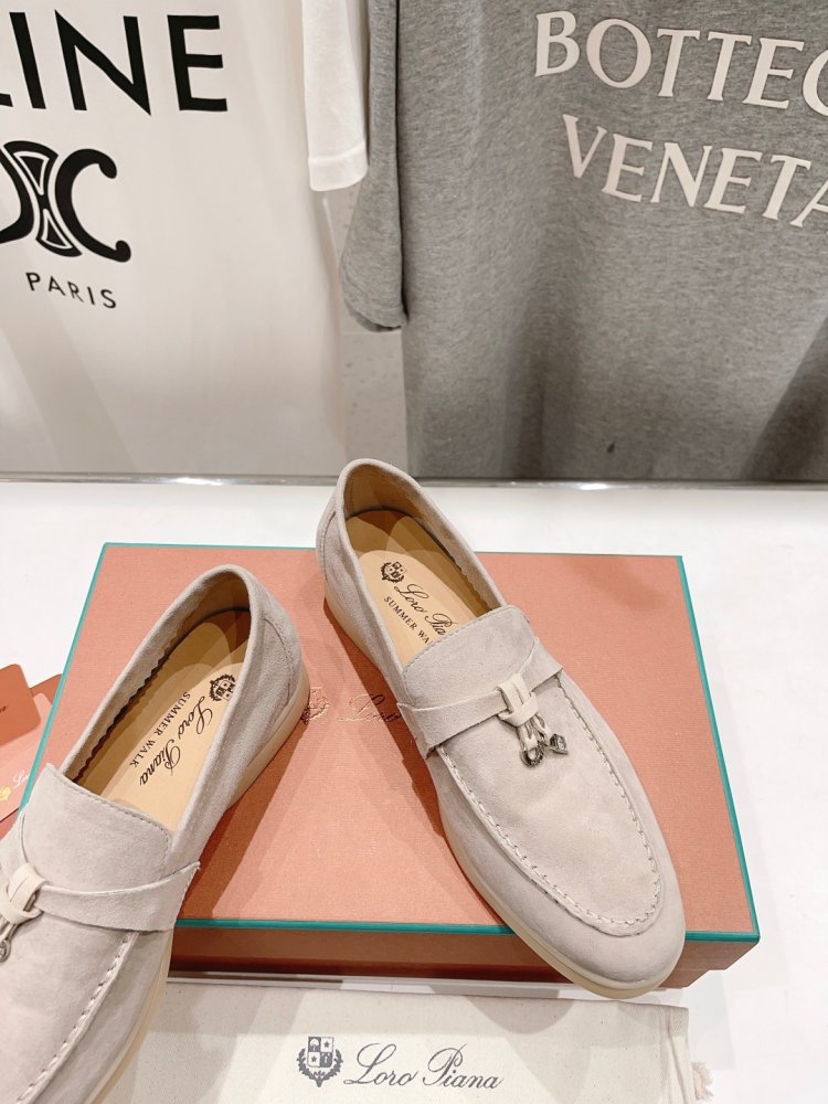 Лоферы женские фото 5