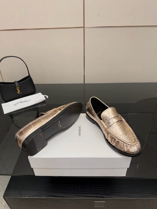 Лоферы женские фото 5