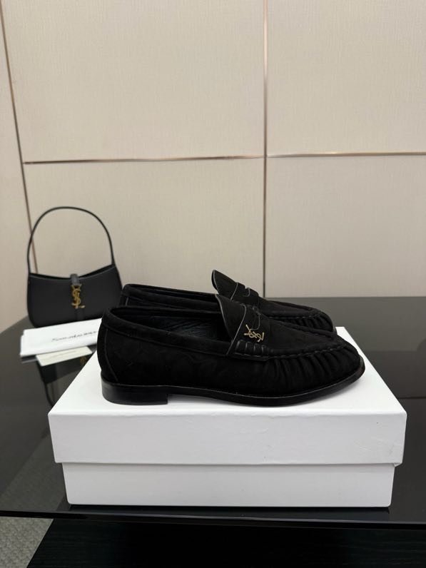 Лоферы жіночі фото 5