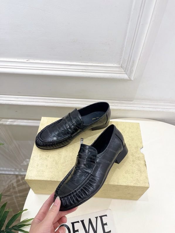 Лоферы женские фото 5